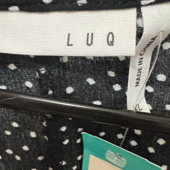 LUQ Elayne Polka Dot Tie Front Blouse Size XL - Picture 4 of 5